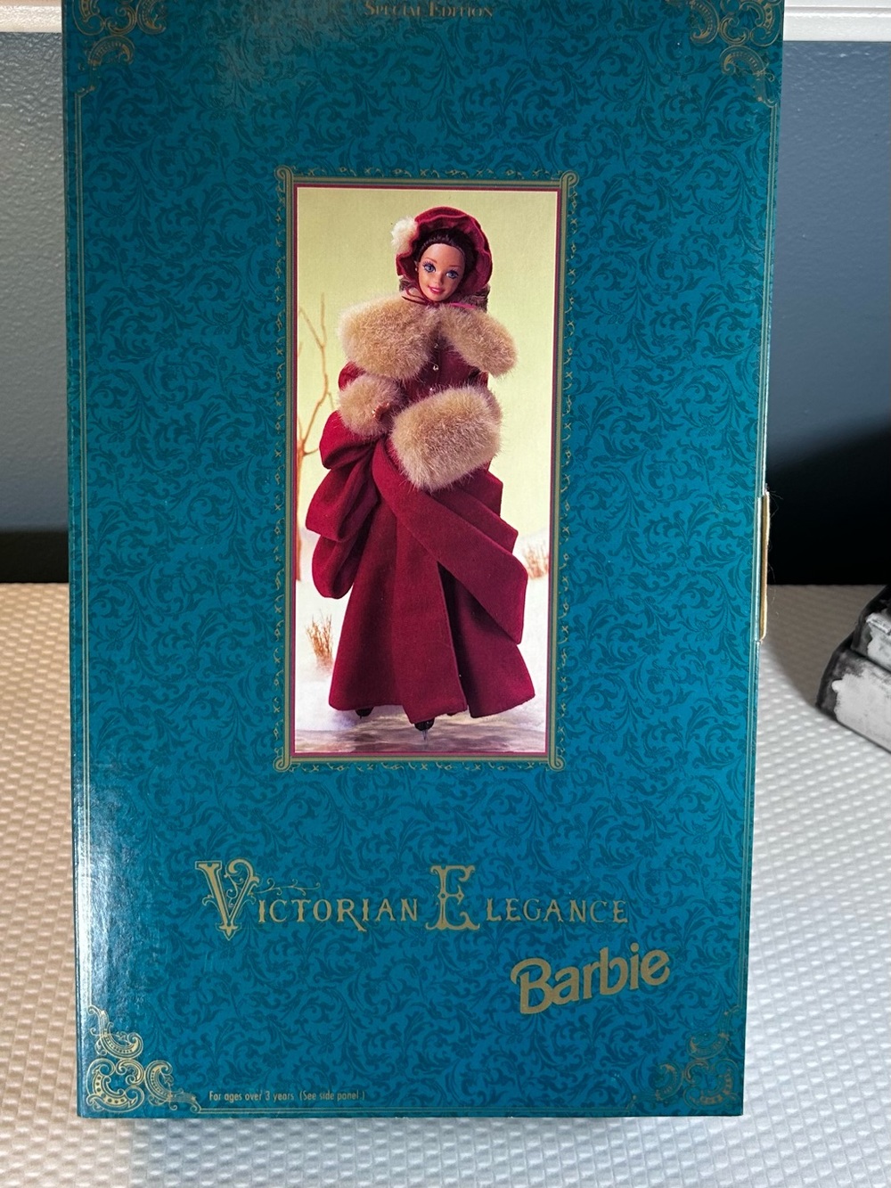 1994 Victorian Elegance Barbie Hallmark Special Edition #12579 NRFB